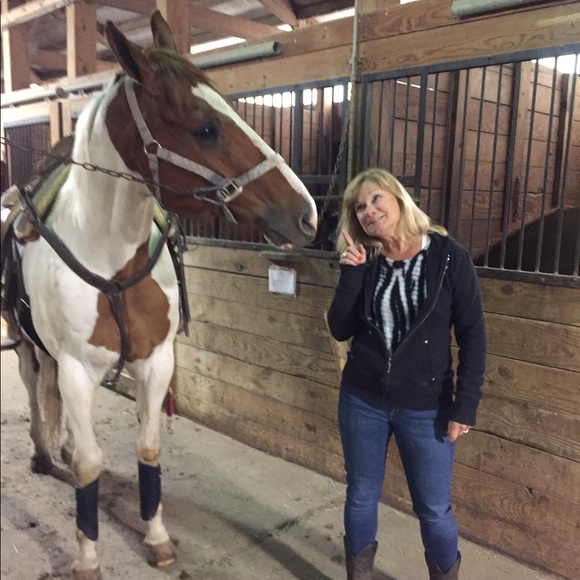 Welcome to @Blondietime! - Picture 3 of 9